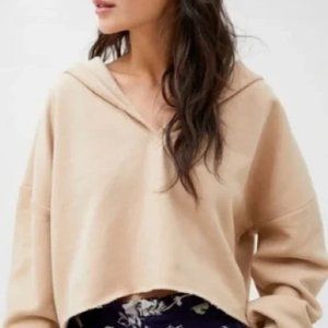 URBAN OUTFITTERS Millie Deep V Cropped Oversized Hoodie